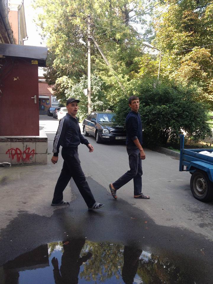 Підозрювані в розбійних нападах Володимир Байда та Микола Кучерук. Facebook / Департамент муніципальної варти Луцької міської ради