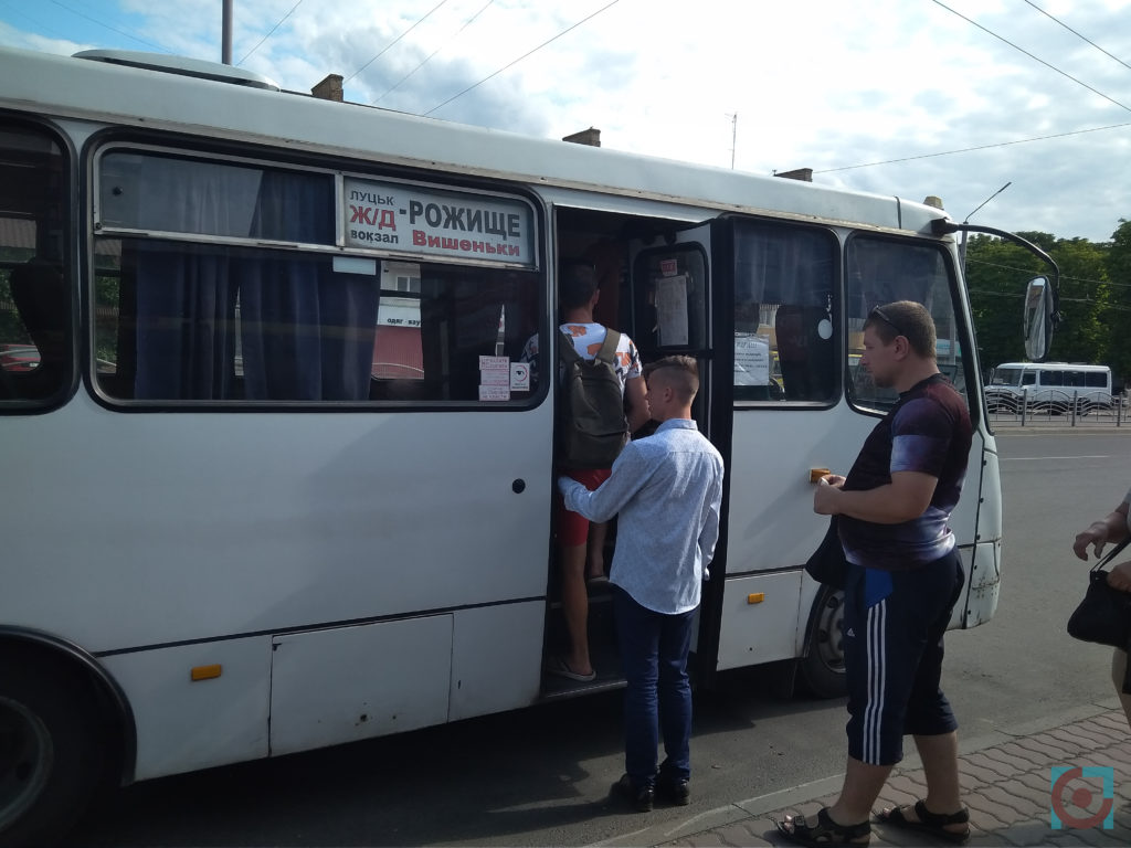 Із червня вартість проїзду на приміських та міжміських маршрутах в середньому зросла на 30 відсотків.