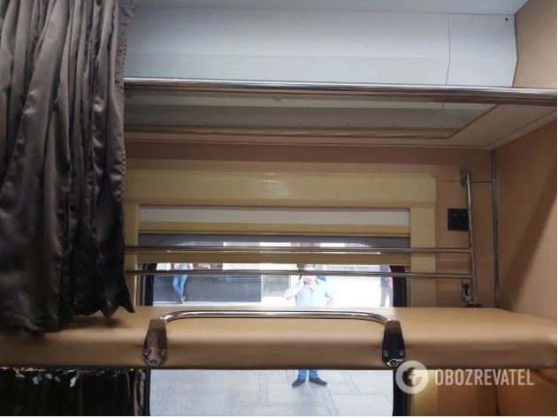 Будуть нові полиці та шторки для кожного відділення