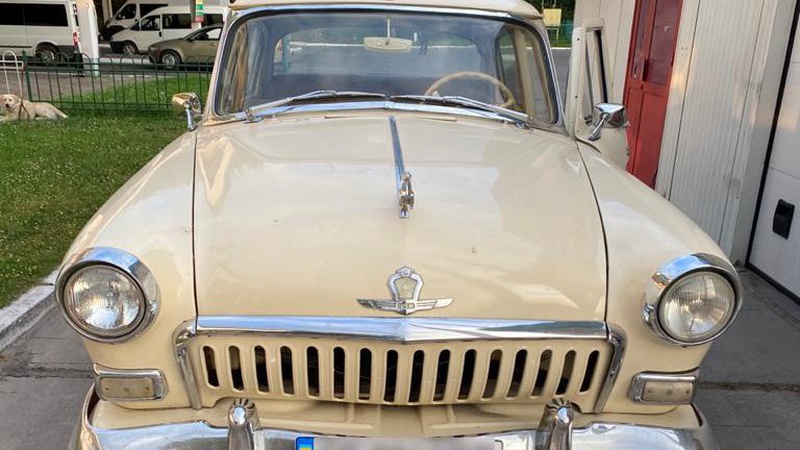 Іноземець-колекціонер намагався вивезти до Польщі стареньку «Волгу». ФОТО