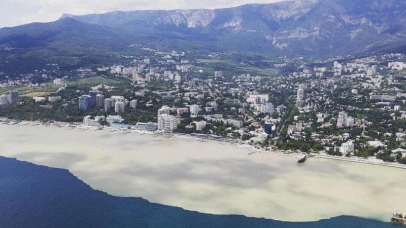 Заборонили купатися в Чорному морі. ФОТО