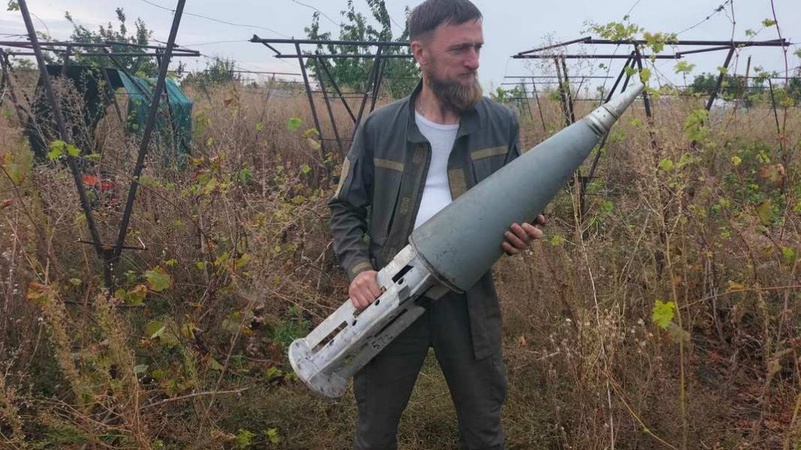 «Куплена нами машина врятувала життя 11 бійцям»: як священник та прихожани з Волині допомагають військовим