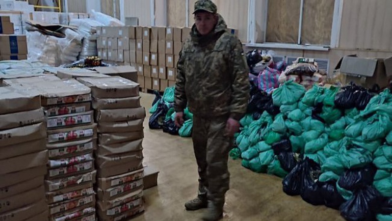 Волинські тероборонівці розвезли їжу дітям Донеччини. ФОТО