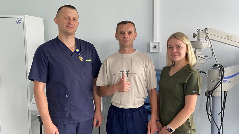 Волинські хірурги через чотири проколи прооперували пацієнту виразку шлунку