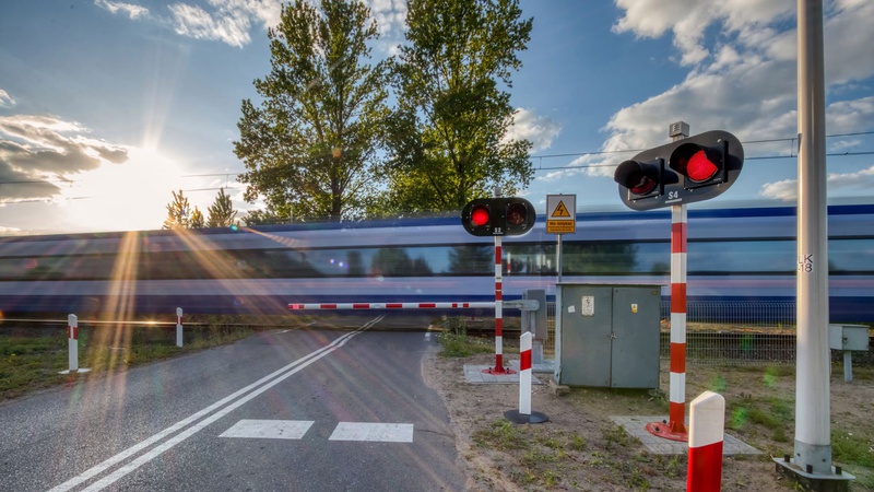 У Володимирі тимчасово закриють залізничний переїзд