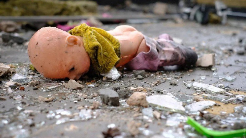 Матері, діти яких загинули в страшних муках від зґвалтування окупантами, просять повідомити про цей жах світові