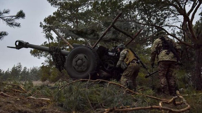 Ворог безуспішно атакує на шести напрямках, – Генштаб