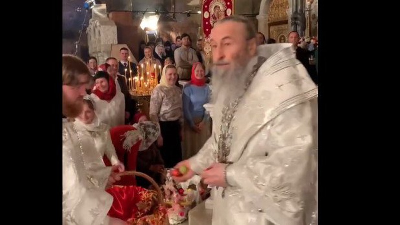 На Великдень Онуфрій кидав освячені яйця у парафіян