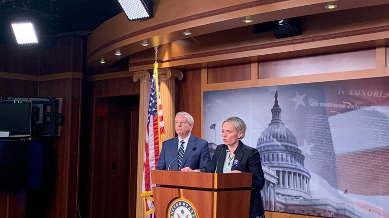 Спартц назвала Єрмака «постійною внутрішньою проблемою» Зеленського, яку він має вирішити