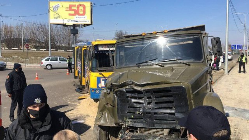 Чи виплатили компенсації пасажирам, які покалічились у маршрутці в Луцьку