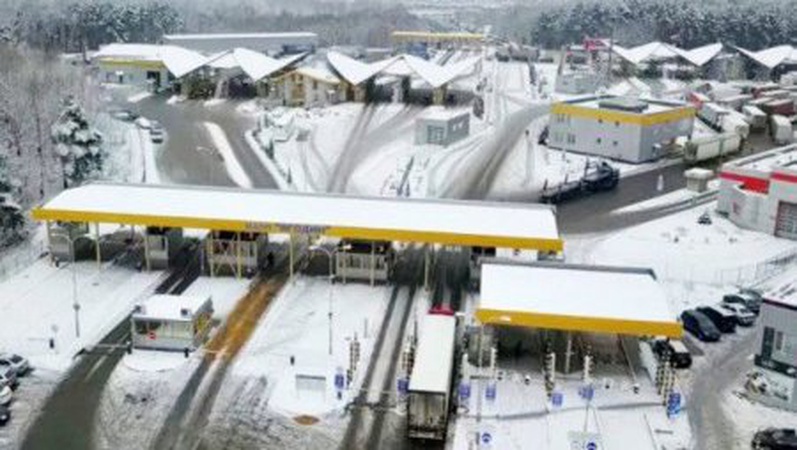 Українців попередили про можливі затримки на західному кордоні