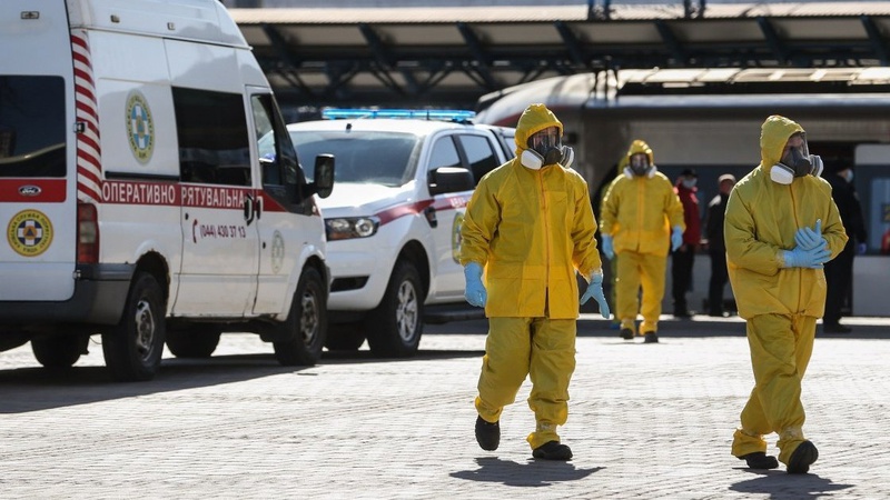 Вісім областей України перебувають у «червоній» зоні, решта — у «жовтій»