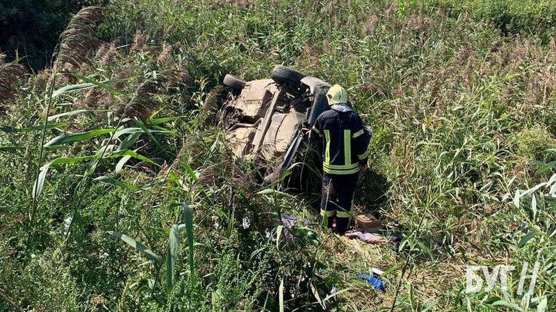 На Волині легковик злетів у кювет. ФОТО