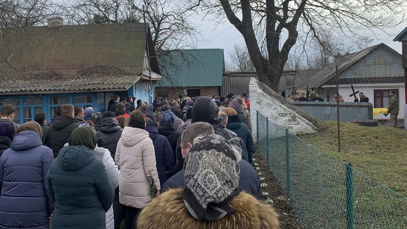Не дожив до свого ювілею: на Волині навколішки зустріли Героя Богдана Шведюка