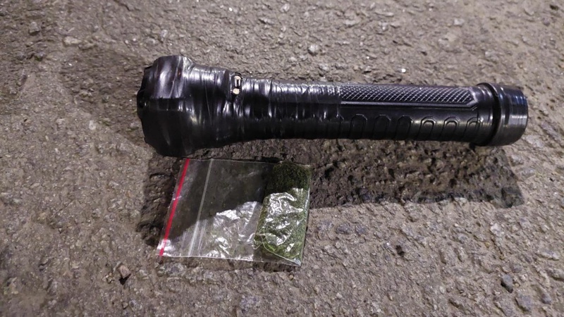 Під час комендантської години на Волині затримали чоловіка з наркотиками