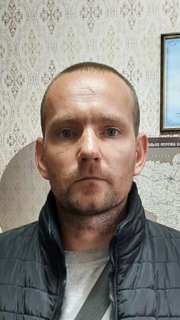 Поліція розшукує грабіжника з особливими прикметами