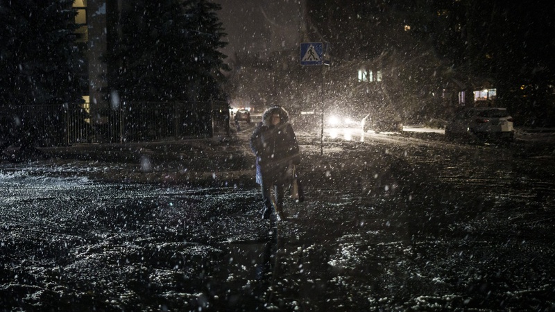 Відключення світла: зафіксували близько 200 порушень з боку обленерго