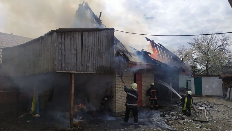 Пожежники рятували від вогню майно волинян. ВІДЕО
