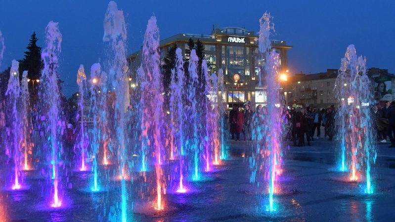 Директорка підприємства вкрала на ремонті фонтану у Луцьку понад 400 тисяч гривень