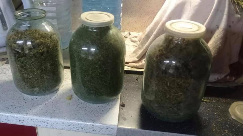 У волинянина під час обшуків дому поліція виявила 10 кг канабісу. ФОТО