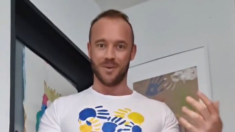 Бельгієць зачитав вірш відомої поетеси з Луцька