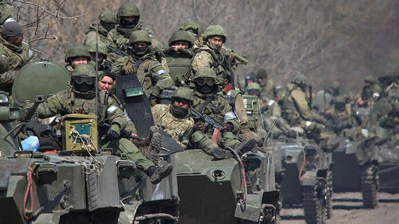 Ворог наступає на Авдіївку та Мар’їнку: тривають запеклі бої