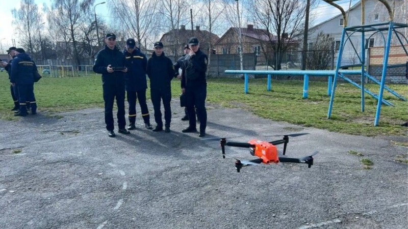 Волинські рятувальники опановують безпілотники