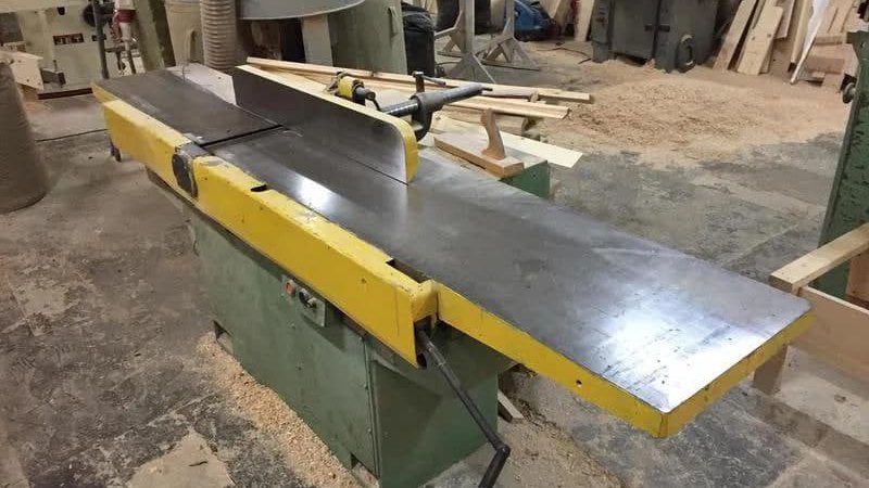 У Володимирі на деревообробному підприємстві жінці відірвало руку