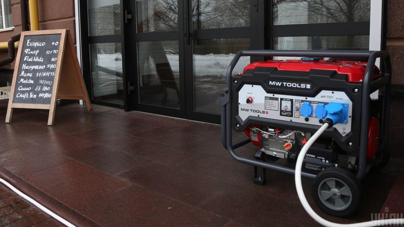 Українцям відповіли, чи знадобляться їм ще акумулятори й генератори