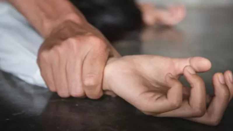 П’ятеро окупантів ґвалтували 14-річну дівчинку: вона вагітна, - омбудсменка Денісова