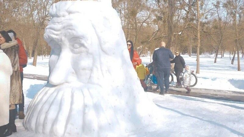 Показали фото зимового Луцька