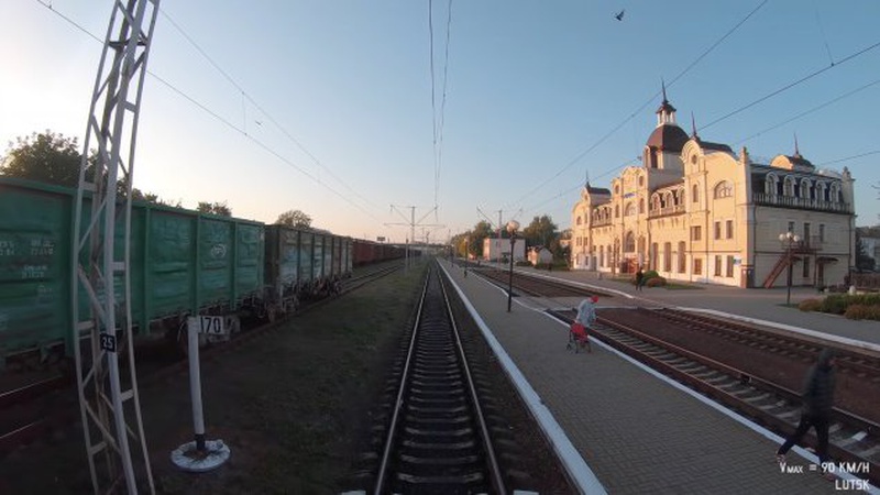 Блогер зняв відео про волинські колійні краєвиди з кабіни машиніста