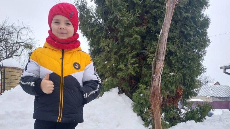 Юний школяр з Волині наколядував на генератор для захисників