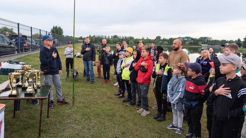 На Волині відбулися благодійні змагання з риболовлі для дітей