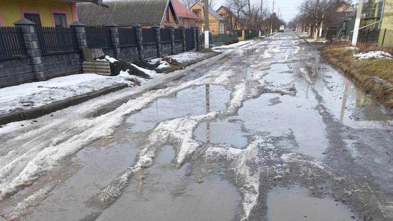 Показали вулицю в Луцьку до і після грейдування. ФОТО