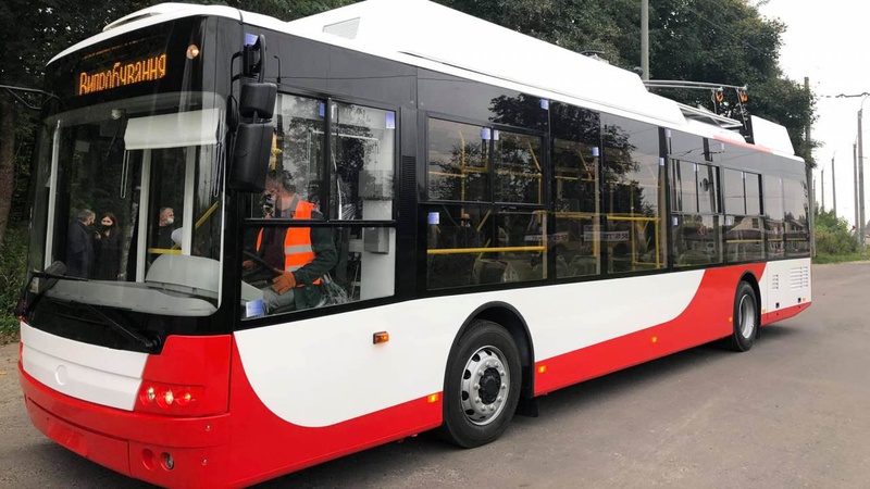 У луцьких тролейбусах поки не підніматимуть вартість проїзду