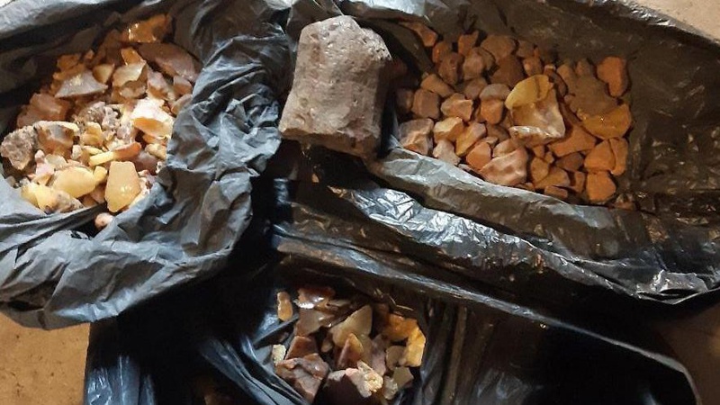 У Ковелі затримали 41-річного чоловіка з пів кіло бурштину