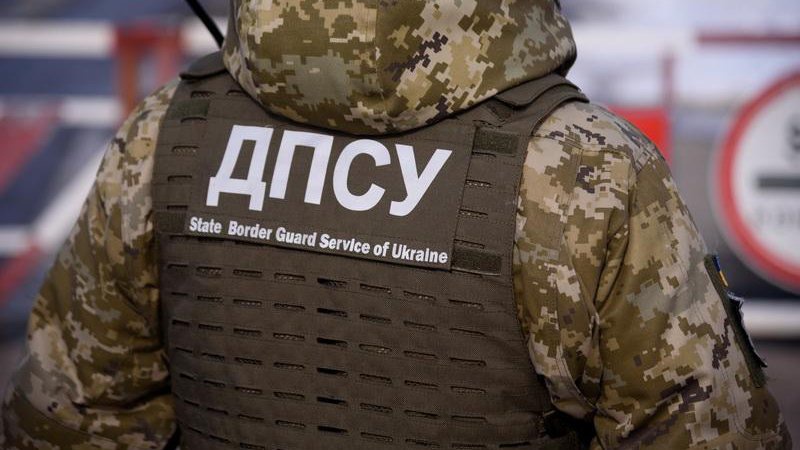 На Волині викрили двох чоловіків, які намагалися перетнути кордон з «липовими» документами