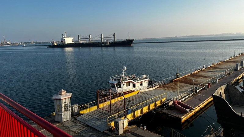 Із портів Одещини вийшов перший караван з українським збіжжям
