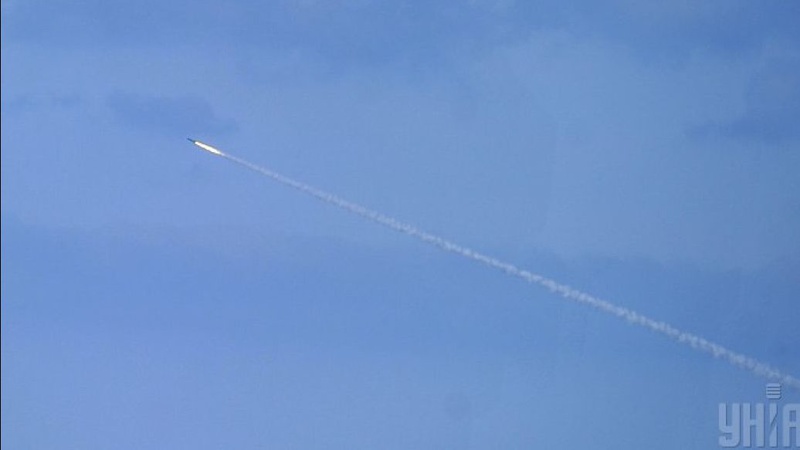 окупанти ракетами обстріляли СТО на Рівненщині: загинуло троє людей, багато поранених