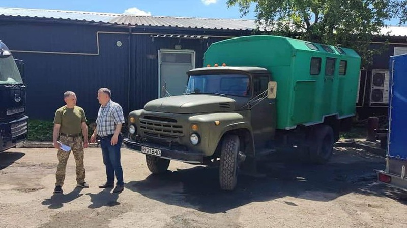 Колектив ДП «Волиньстандартметрологія» оновив, дооснастив і передав 14-й бригаді ЗСУ дві потужні вантажівки