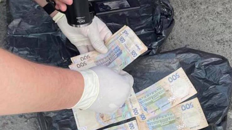 На Волині за хабарі затримали митника «Ягодина»