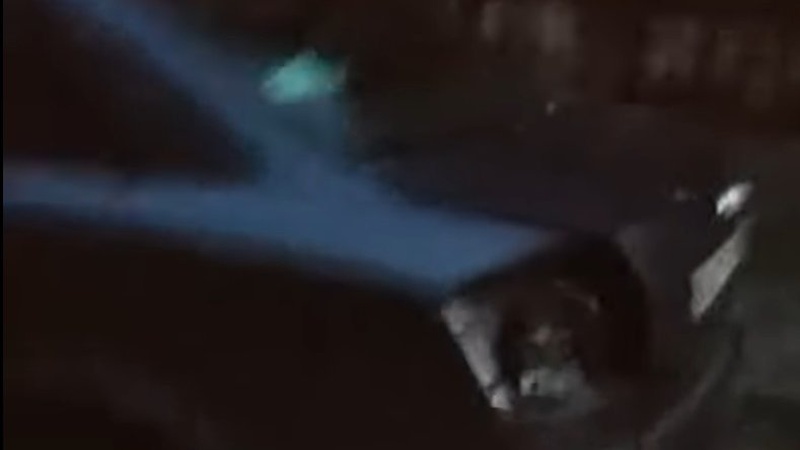 У Луцьку біля парку розібрали автомобіль