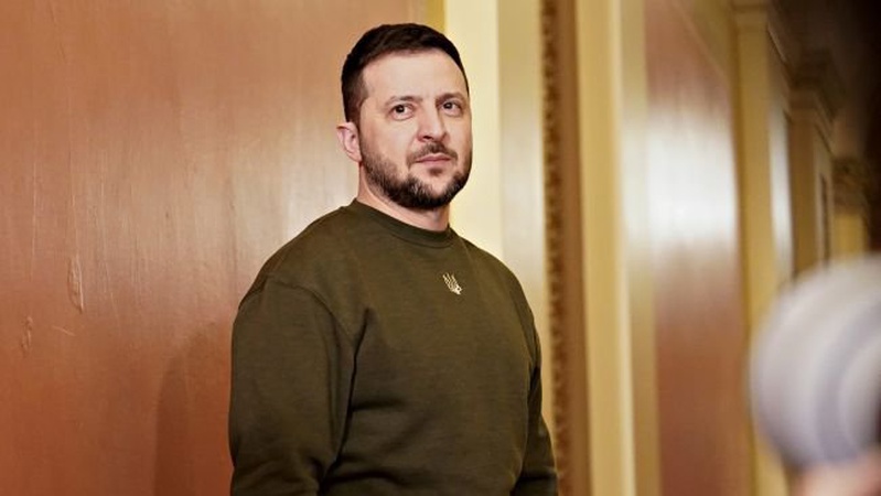 Зеленський анонсував кадрові зміни у прифронтових регіонах