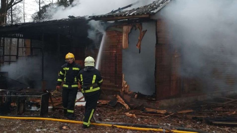 Минулої доби рятувальники ліквідували дві пожежі