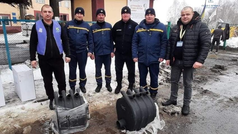 Благодійний фонд подарував пічки для пунктів обігріву на Волині