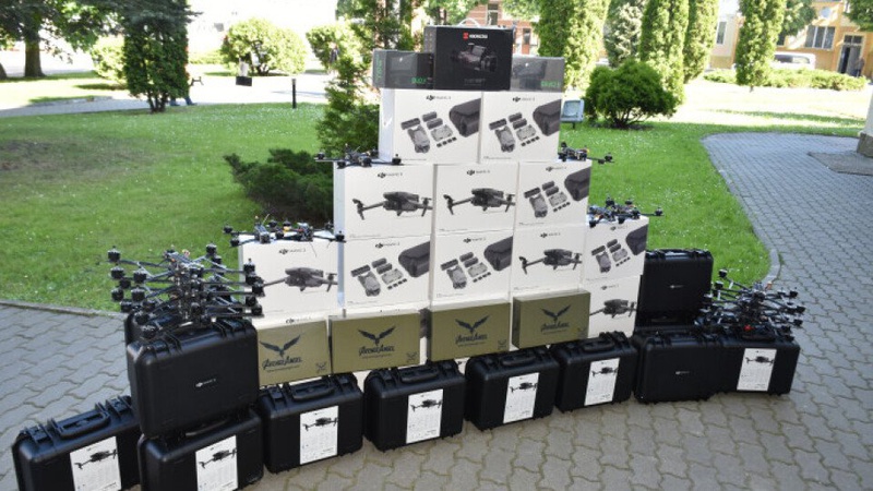 Луцьк передав військовим на Харківщину квадрокоптери