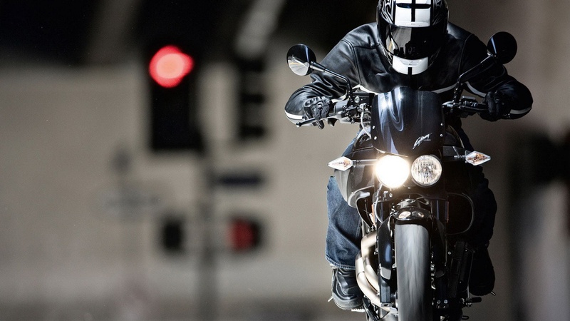 Погоня у Луцьку: від патрульних втікав малолітній мотоцикліст