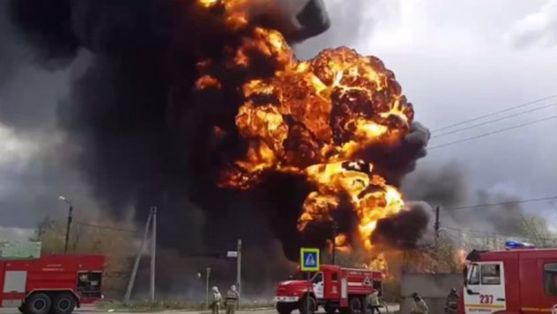 У росії горить ще одна нафтобаза