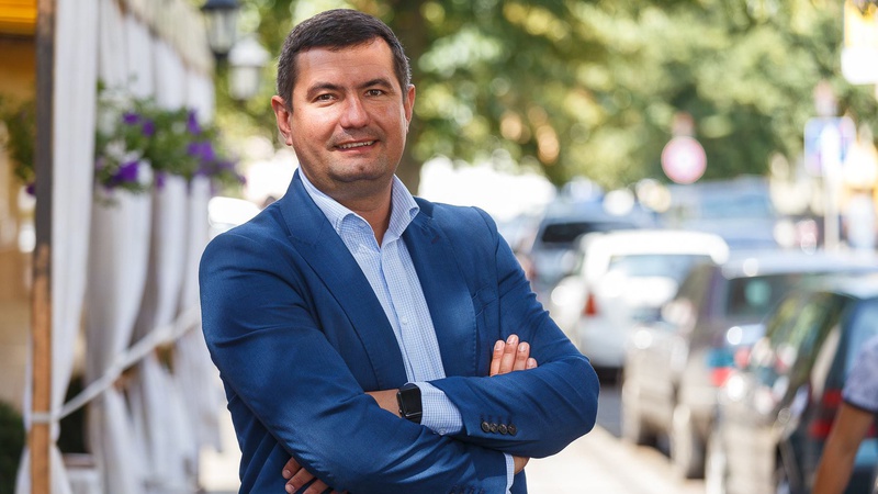 Від комірника сирзаводу до голови обласної ради. «Хто є Хто?» Ч. 1. Недопад